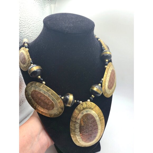 Vintage 107g Hammered Brass Copper Onyx Necklace 26" Statement Boho Tribal - Picture 5 of 8